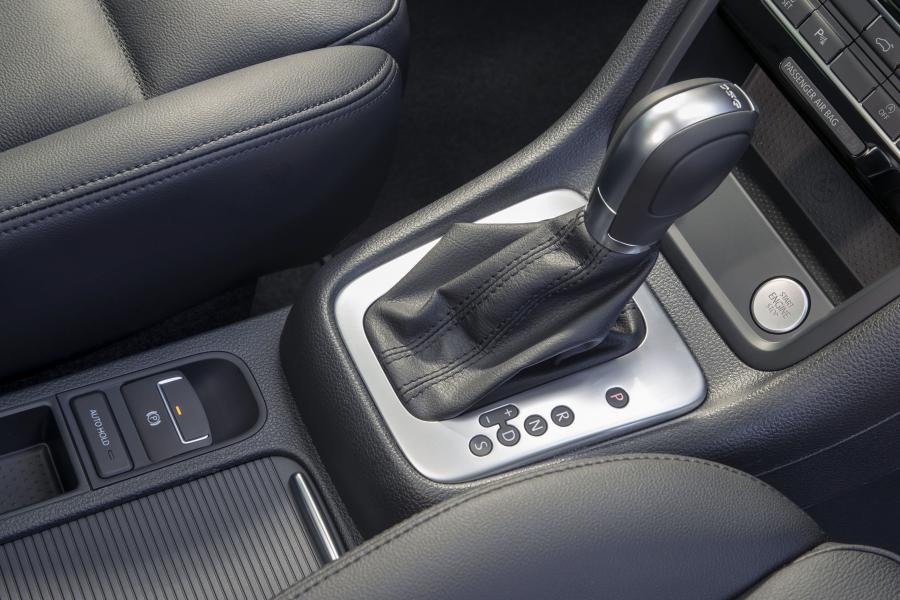 Детали интерьера Seat Alhambra Xcellence (7N) 2018 года  (UK) (фото 7 из 40)